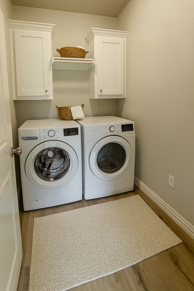 Building Photo - Modern Home in a quiet community near the bypass