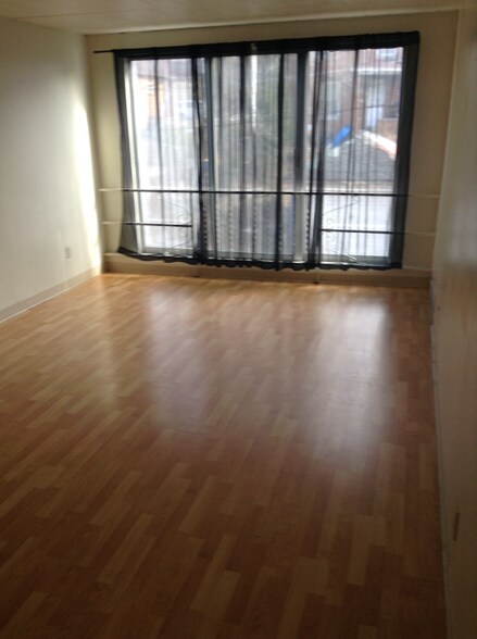 Primary Photo - 508 4th St