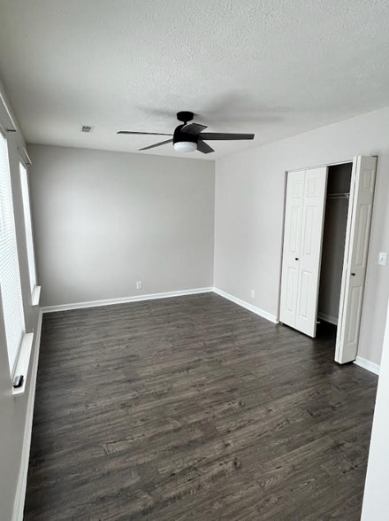 Building Photo - 2809 Summer Hollow Ln