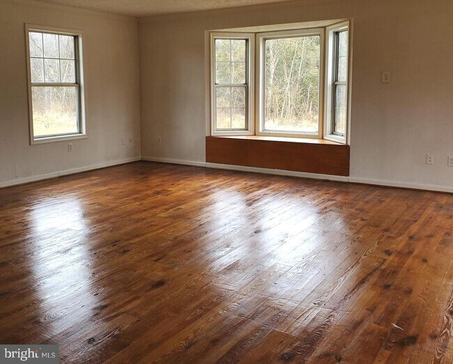 8616 Linton Hall Rd 8616 Linton Hall Rd Bristow VA 20136 Apartment