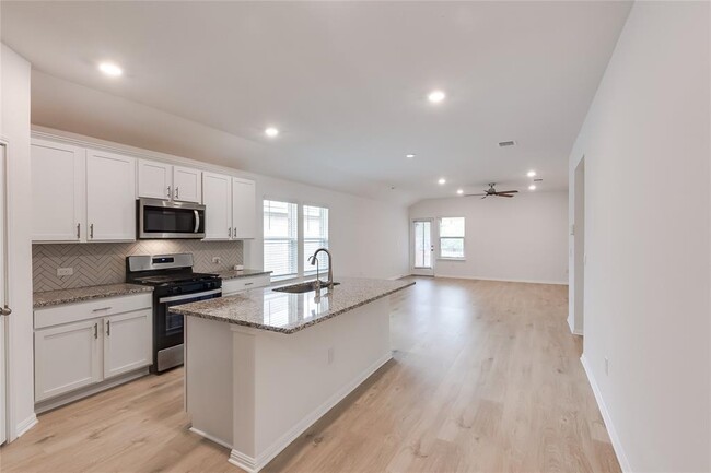 Building Photo - 2921 Owl Head Dr