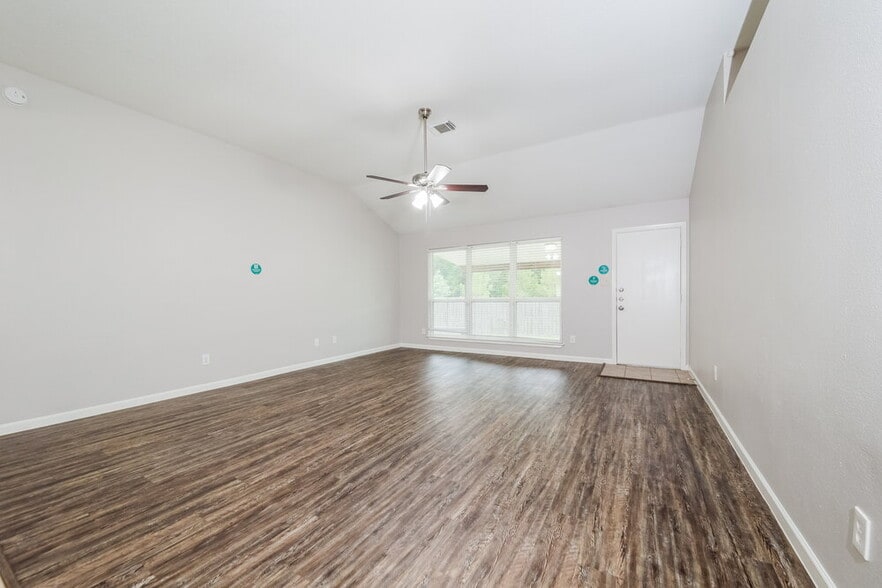 Building Photo - 22711 Bridgewater Dr