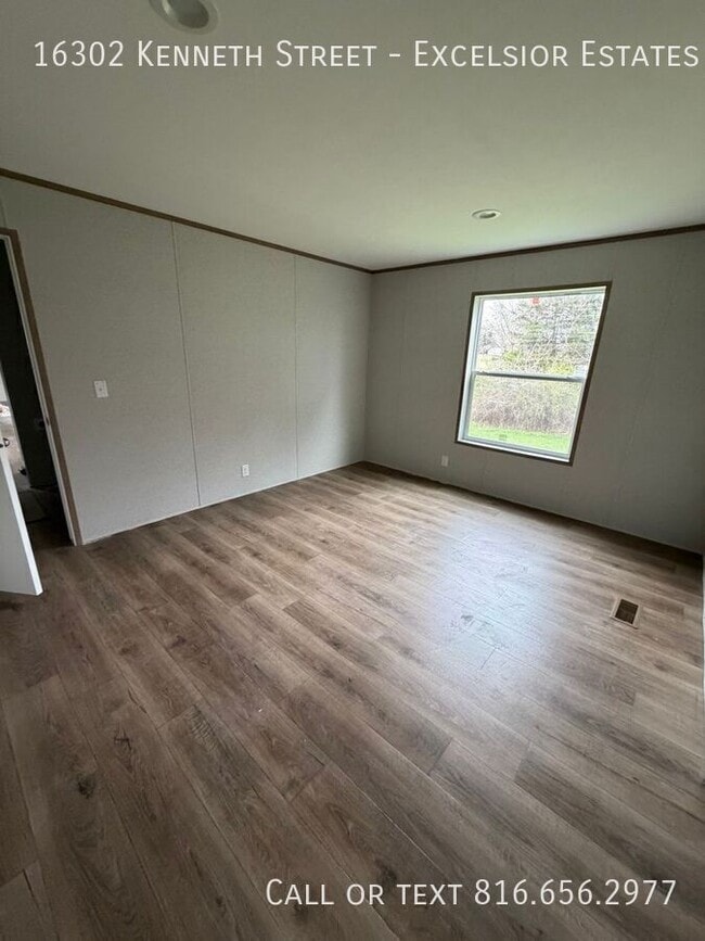 Building Photo - 16302 Kenneth Dr