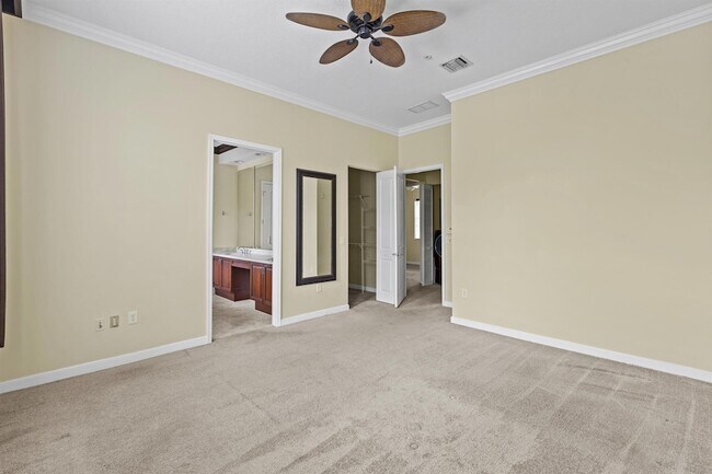 Building Photo - 2900 NW 125th Ave
