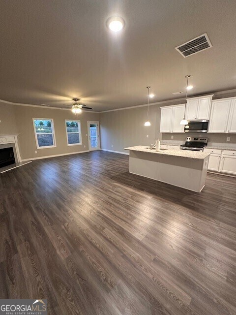 Building Photo - 5125 Fox Den Rd