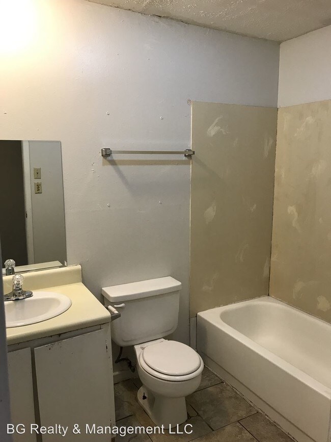 Building Photo - 426 Vieux Orleans Cir