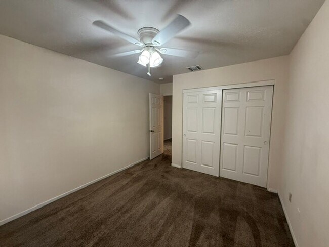 Building Photo - 52765 Avenida Diaz