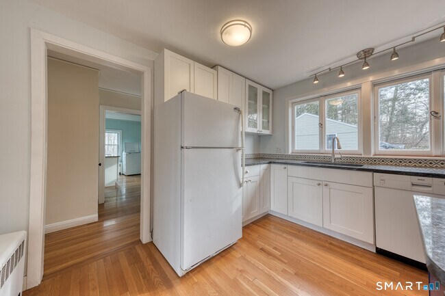 Building Photo - 23 Moulton Rd