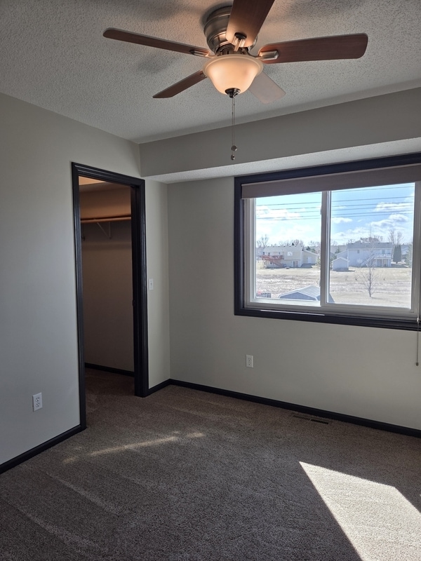 Building Photo - 5726 Egret Ave