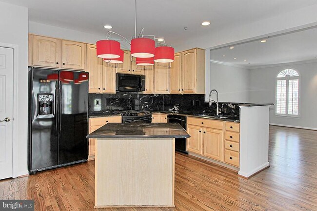 Building Photo - 5120 Grimm Dr