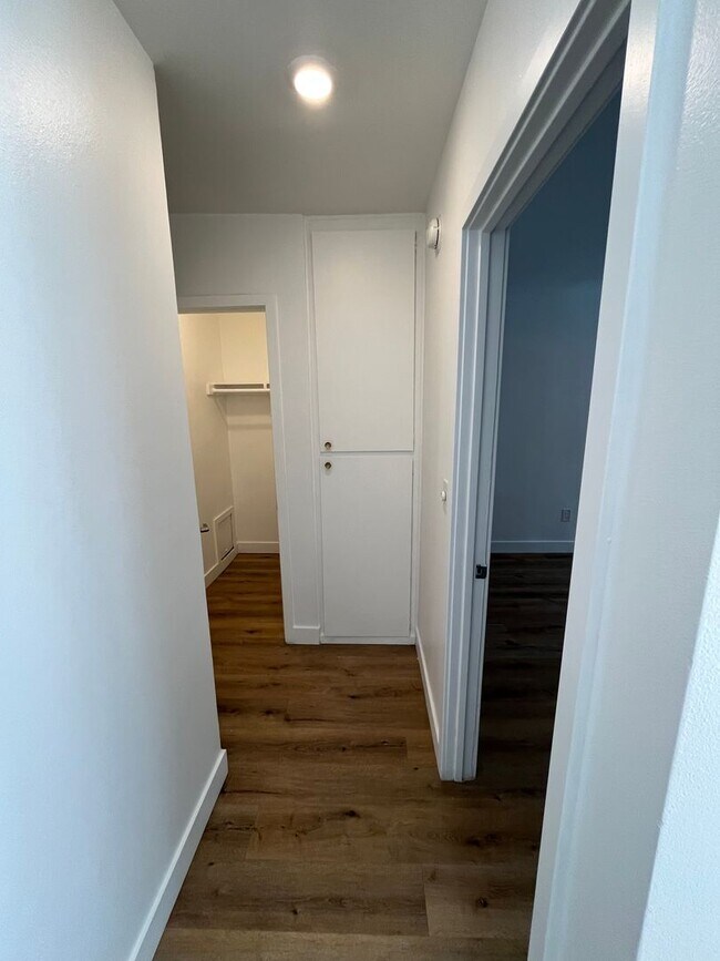 Building Photo - Individual Bungalows: All 1 bedroom/ 1 bat...