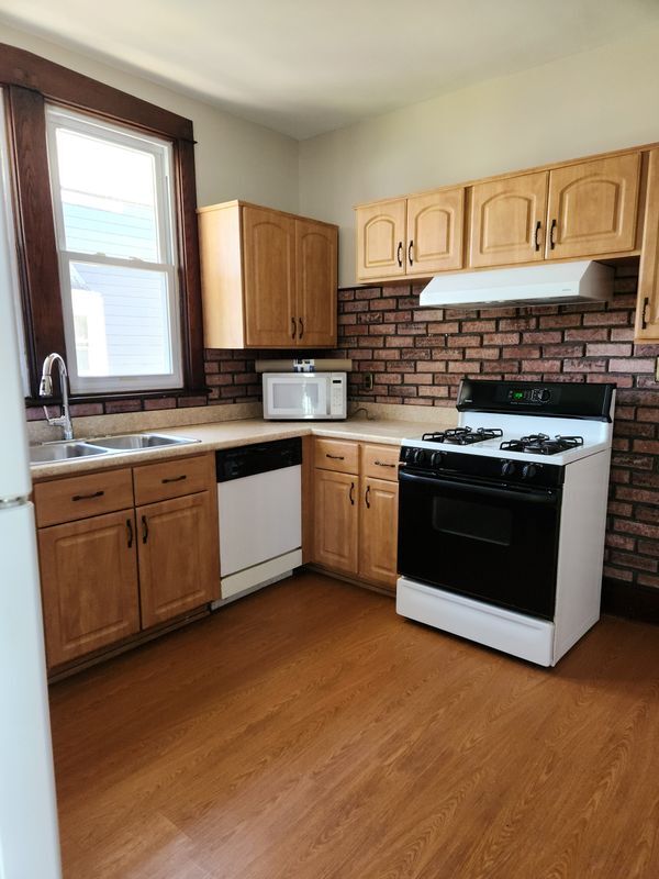 Building Photo - 1764 Springfield Ave