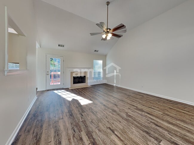 Building Photo - 170 Belle Grove Cir