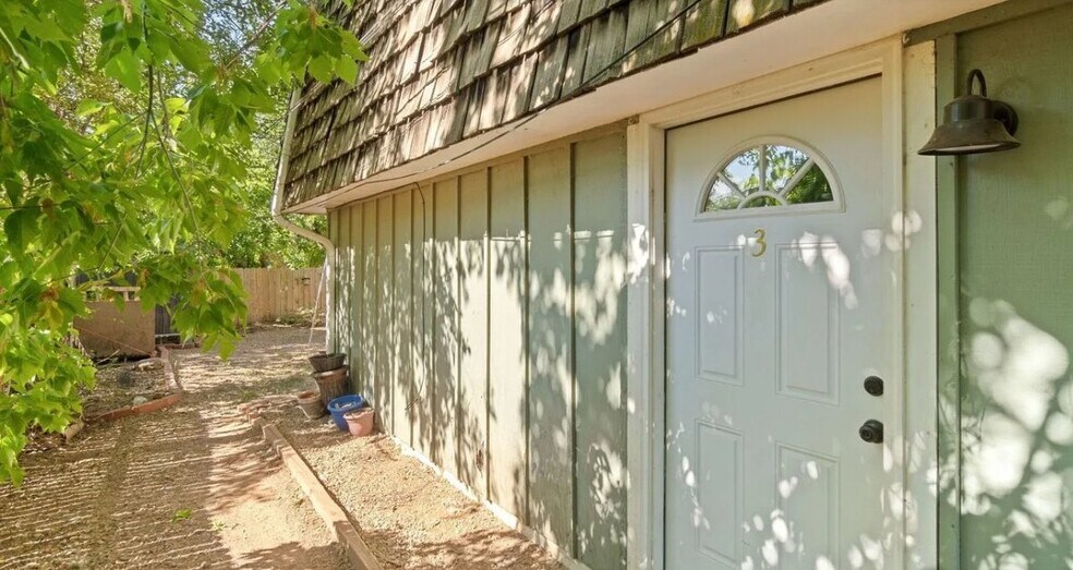 Building Photo - 3300 Madison Ave