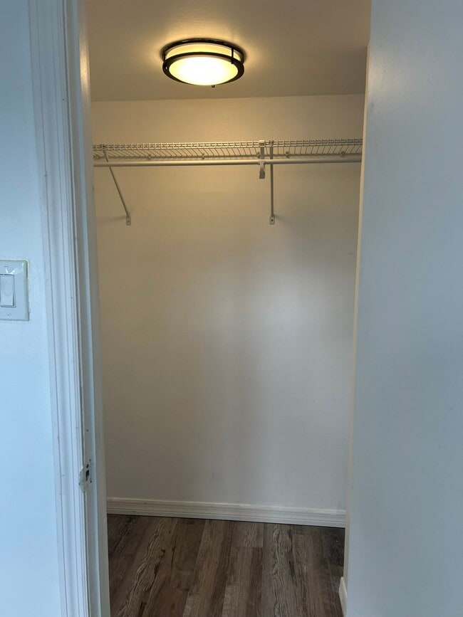 Building Photo - 3980 Crayrich Cir