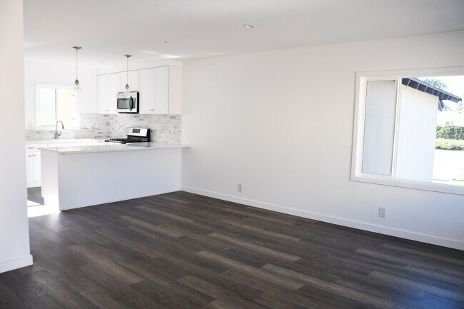 Building Photo - Jameson (167-169)