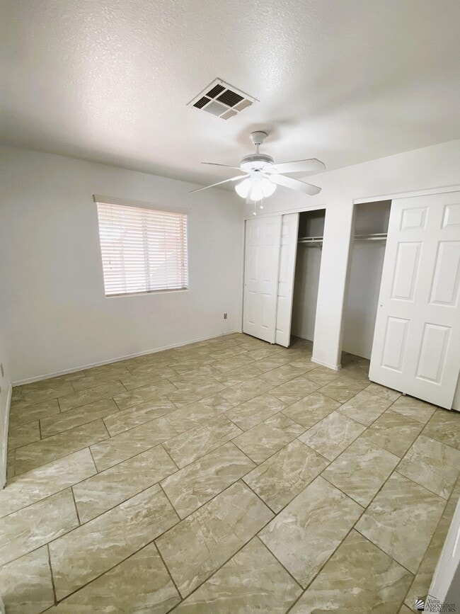 Building Photo - 1422 Andrea Ave