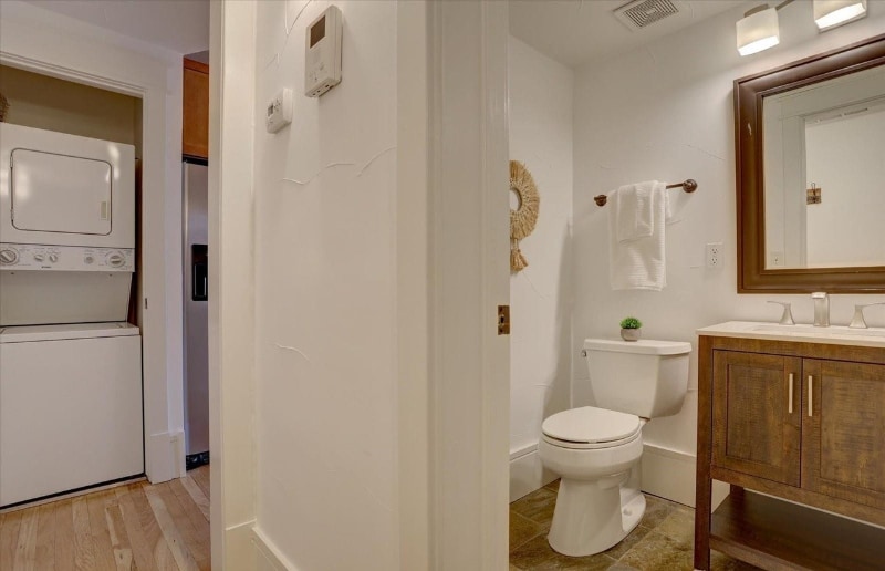 Building Photo - 740 Sherman St