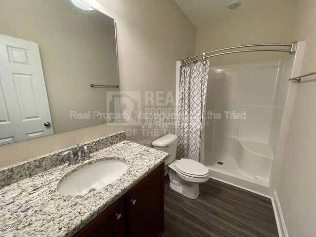 Building Photo - 206 Hassellwood Dr