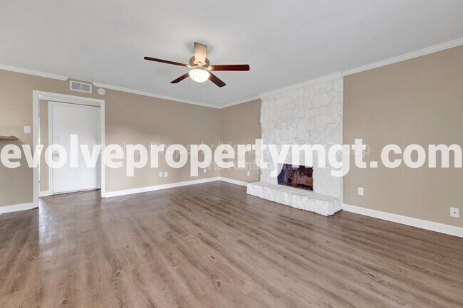 Building Photo - 1170 Simmonsridge Dr
