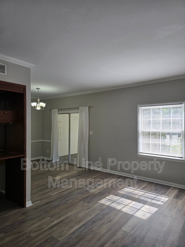 Building Photo - 5949 Quail Hollow Rd