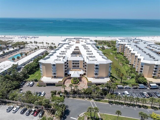 Building Photo - 6500 Sunset Way