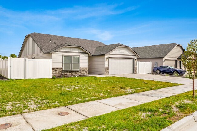 Building Photo - 4214 W Wood Ct