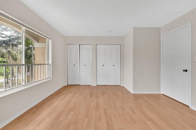 Building Photo - 2321 NW 33rd St