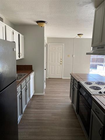 Building Photo - 546 Cumberland Dr