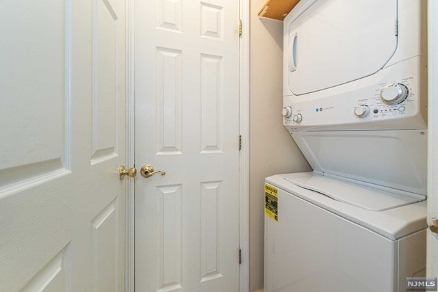 Building Photo - 1352 Paddington Rd