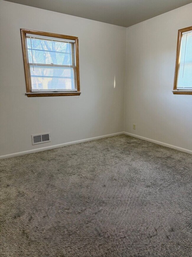 Building Photo - Kraehnke Florist Holdings LLC