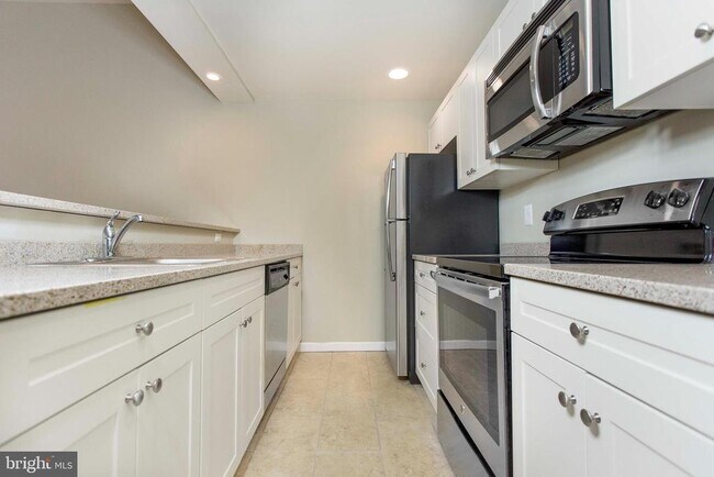 Building Photo - 1100 Spruce St