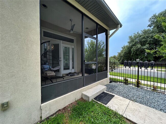 Building Photo - 11788 SW 30th Ave