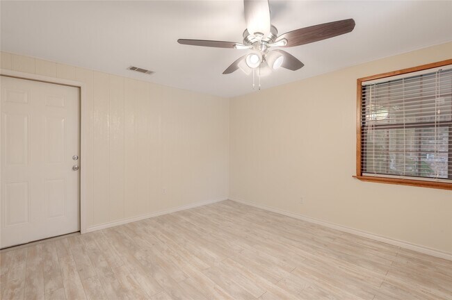 Building Photo - 4640 FM1374