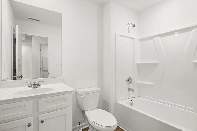 Building Photo - 249 Kenoot Dr