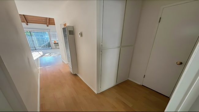 Building Photo - Modern Culver City Gem: Spacious 2-Bed Con...