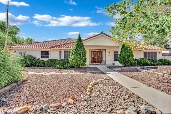 Building Photo - 7595 W Camero Ave