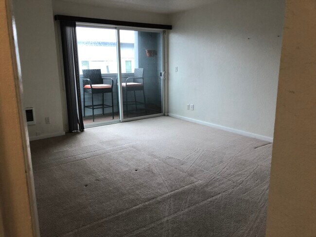 Primary bedroom - 1404 W Boston St