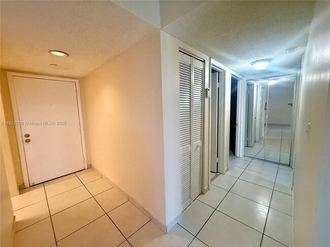 Building Photo - 8760 SW 133rd Avenue Rd