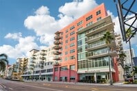 Building Photo - 1208 E Kennedy Blvd