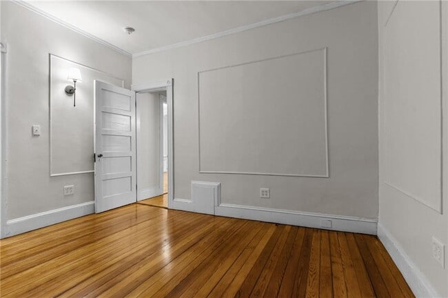 Building Photo - 159 Camp St