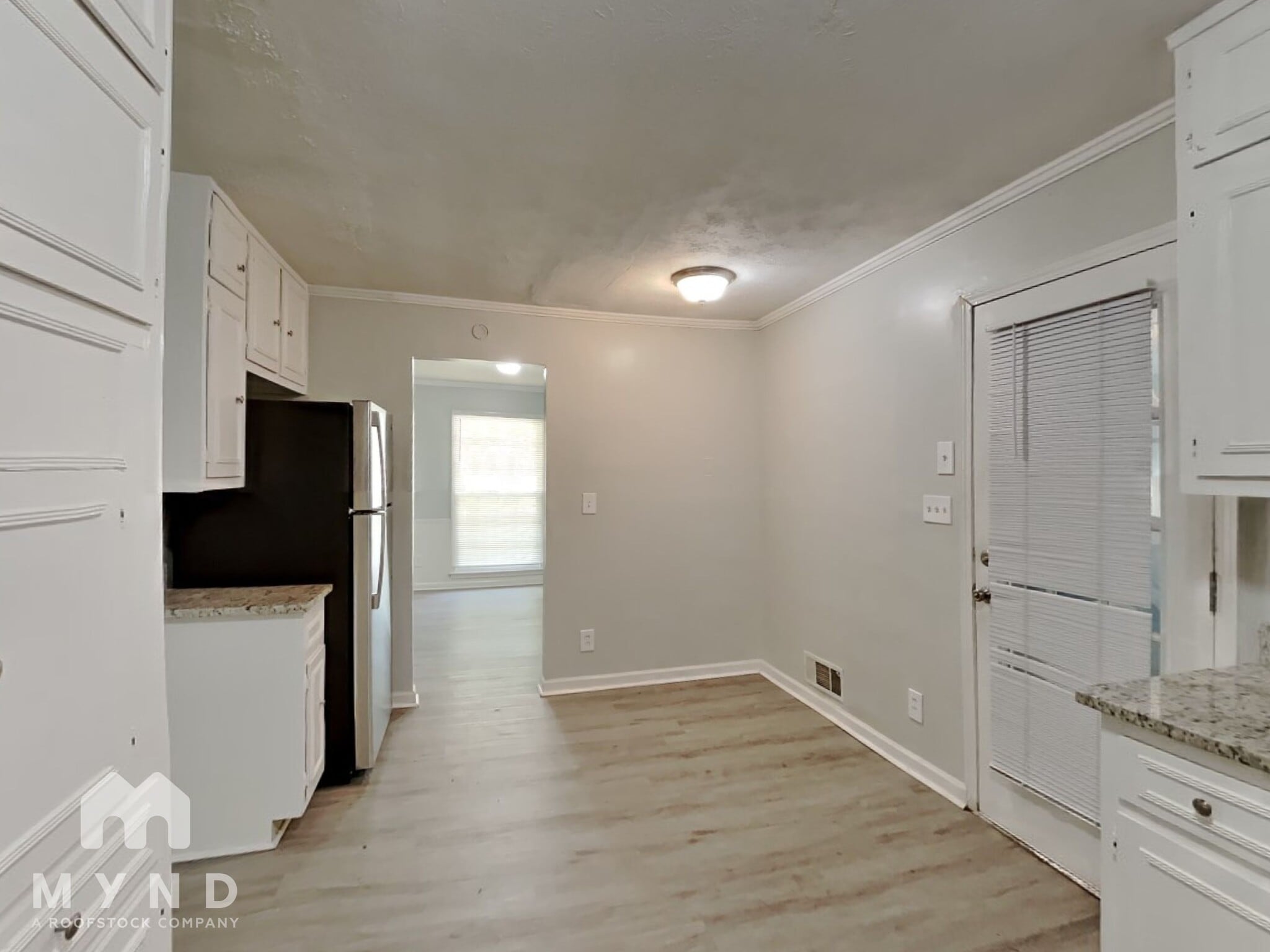 Building Photo - 2121 W Chester Cir SE