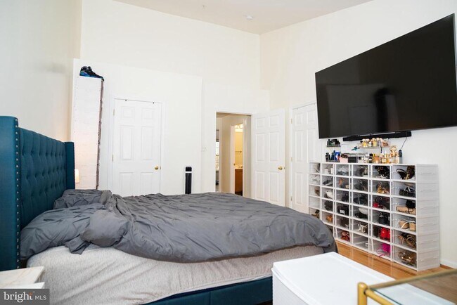 Building Photo - 12964 Pinnacle Dr