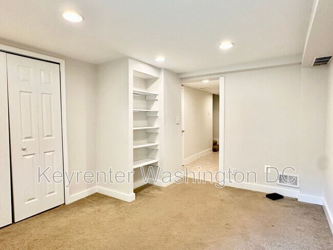 Building Photo - 1528 8th St NW