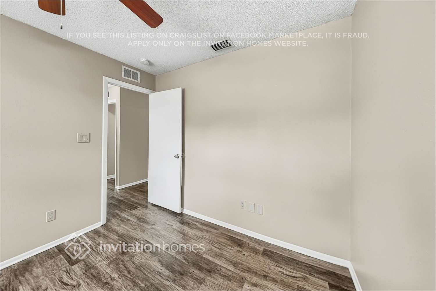 Building Photo - 819 Centerwood Ct