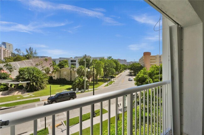 Building Photo - 17800 Atlantic Blvd