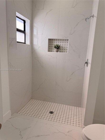 Building Photo - 20 Organ St