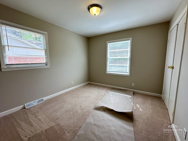 Building Photo - 4105 Abbeydale Dr