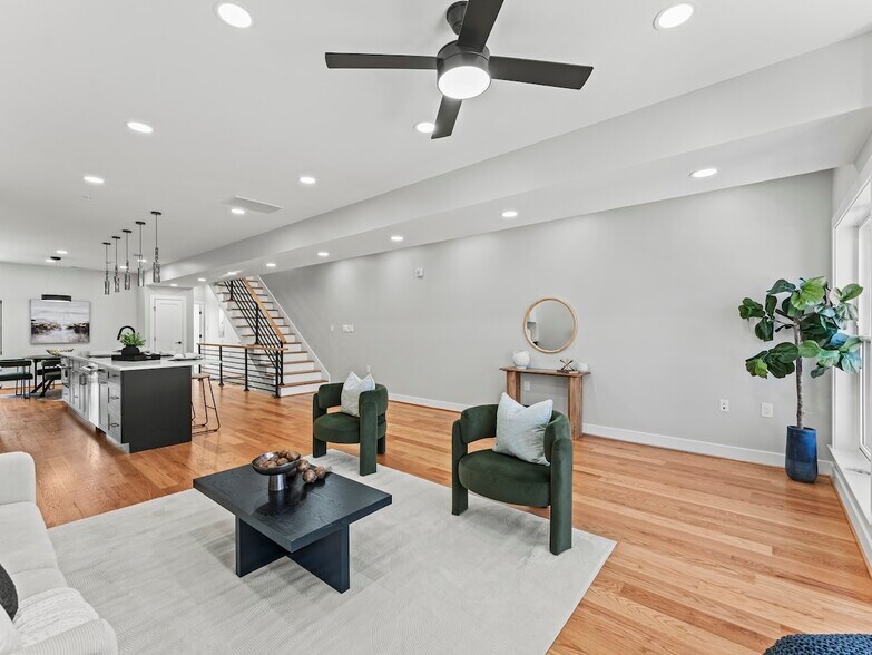 Building Photo - 4320 7th St NW