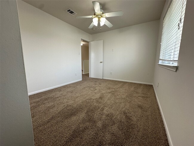 Building Photo - 16030 Clayton Green Dr